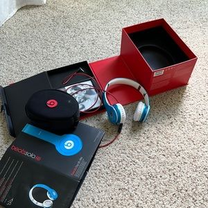 Beats by Dre Solo HD - Blue (perfect condition)
